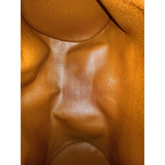 Louis Vuitton Monogram Canvas Papillion 26 - Picture 3 of 6